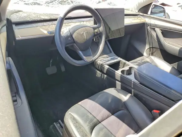 7SAYGDEE0NA022017 2022 TESLA MODEL Y - Image 8