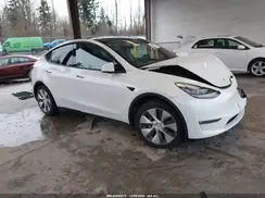 7SAYGDEE0NF311935 2022 TESLA MODEL Y