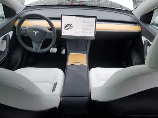 7SAYGDEE0NF312423 2022 TESLA MODEL Y - Image 8