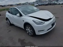 7SAYGDEE0NF315306 2022 TESLA MODEL Y
