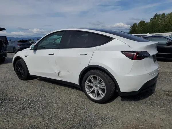 7SAYGDEE0NF315418 2022 TESLA MODEL Y - Image 2
