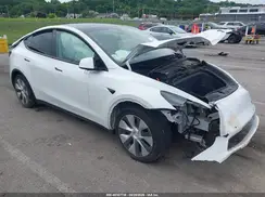 7SAYGDEE0NF316052 2022 TESLA MODEL Y
