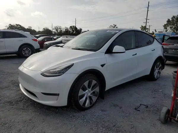 7SAYGDEE0NF317606 2022 TESLA MODEL Y - Image 1