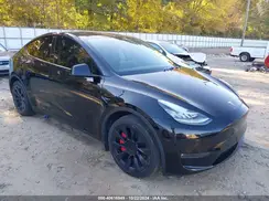 7SAYGDEE0NF321512 2022 TESLA MODEL Y