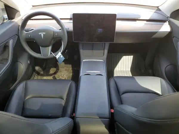 7SAYGDEE0NF321526 2022 TESLA MODEL Y - Image 8