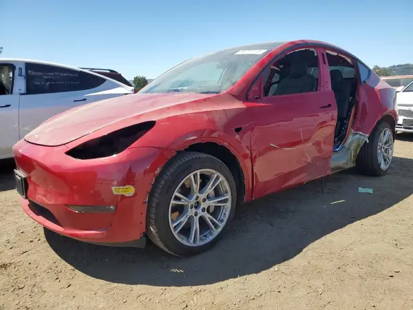 7SAYGDEE0NF323261 2022 TESLA MODEL Y - Image 1