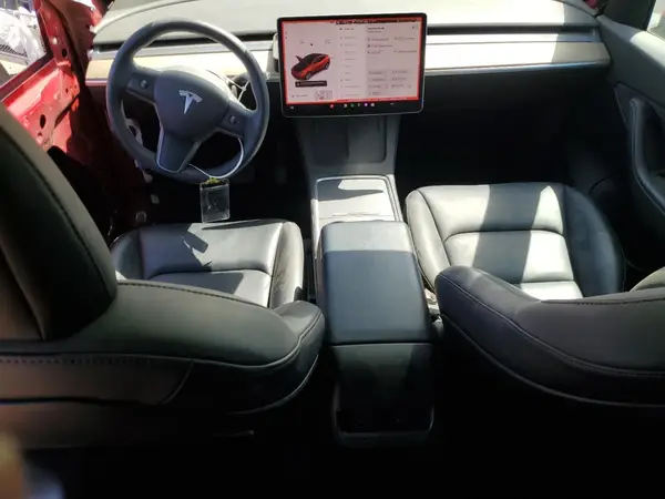 7SAYGDEE0NF323261 2022 TESLA MODEL Y - Image 8