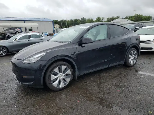 7SAYGDEE0NF327147 2022 TESLA MODEL Y - Image 1