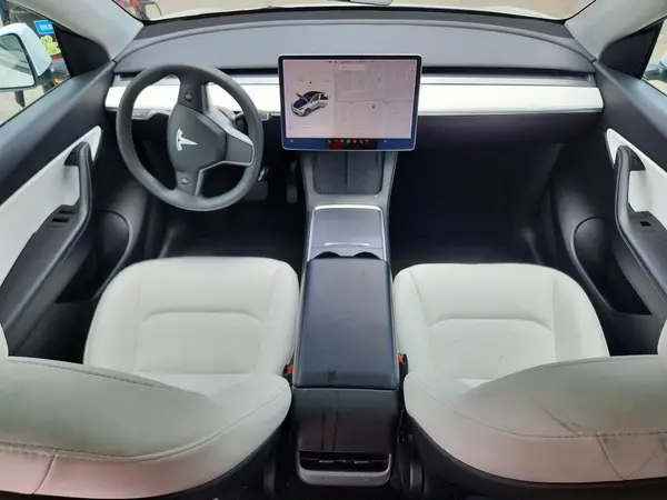 7SAYGDEE0NF327813 2022 TESLA MODEL Y - Image 8