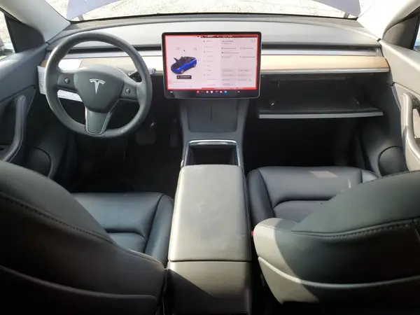 7SAYGDEE0NF331408 2022 TESLA MODEL Y - Image 8