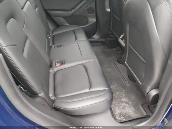 7SAYGDEE0NF332221 2022 TESLA MODEL Y - Image 8