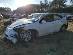 7SAYGDEE0NF332560 2022 TESLA MODEL Y