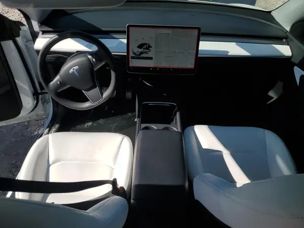 7SAYGDEE0NF339363 2022 TESLA MODEL Y - Image 8