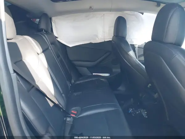 7SAYGDEE0NF351433 2022 TESLA MODEL Y - Image 8