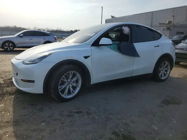 7SAYGDEE0NF354168 2022 TESLA MODEL Y - Image 1