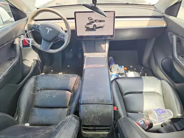 7SAYGDEE0NF356910 2022 TESLA MODEL Y - Image 8