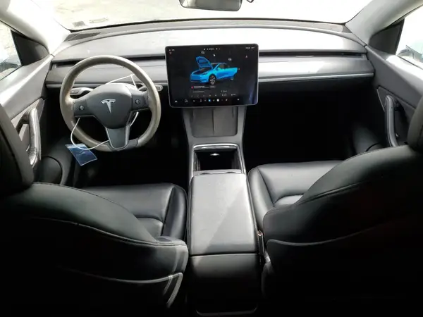 7SAYGDEE0NF359838 2022 TESLA MODEL Y - Image 8