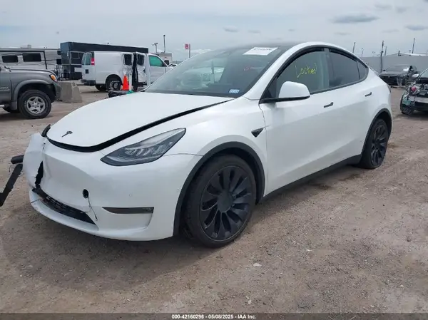 7SAYGDEE0NF364070 2022 TESLA MODEL Y - Image 2