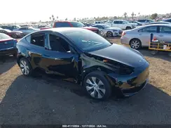 7SAYGDEE0NF365168 2022 TESLA MODEL Y