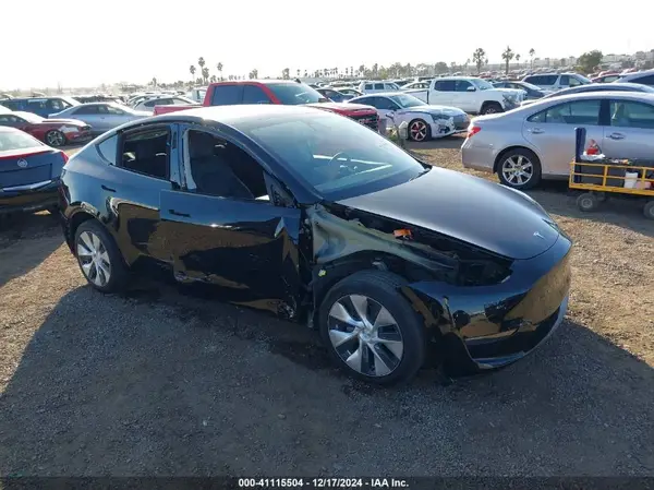 7SAYGDEE0NF365168 2022 TESLA MODEL Y - Image 1