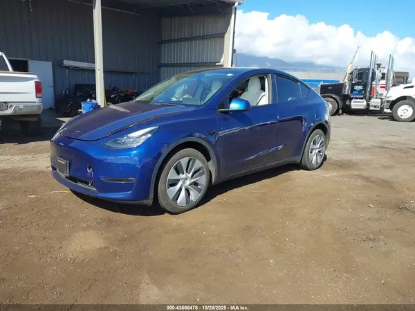 7SAYGDEE0NF367308 2022 TESLA MODEL Y - Image 2