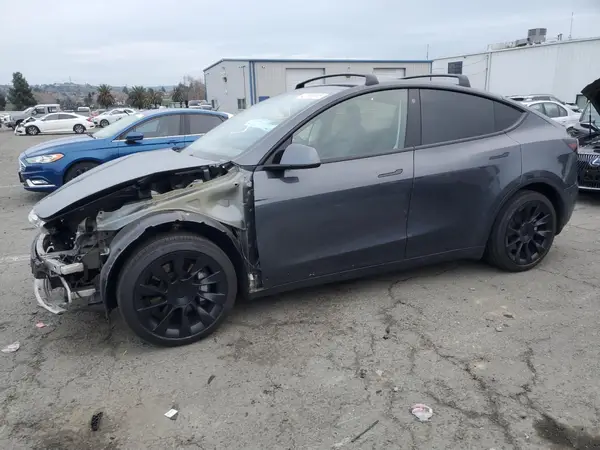7SAYGDEE0NF369849 2022 TESLA MODEL Y - Image 1