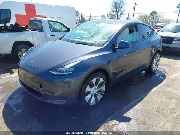 7SAYGDEE0NF378566 2022 TESLA MODEL Y - Image 2