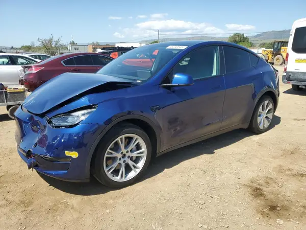 7SAYGDEE0NF394105 2022 TESLA MODEL Y - Image 1