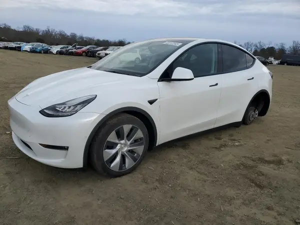 7SAYGDEE0NF399191 2022 TESLA MODEL Y - Image 1