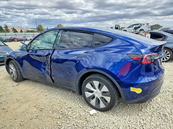 7SAYGDEE0NF401151 2022 TESLA MODEL Y - Image 2