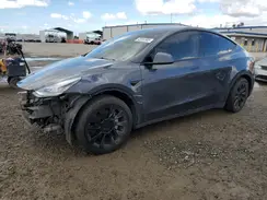 7SAYGDEE0NF410772 2022 TESLA MODEL Y
