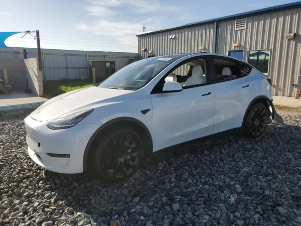 7SAYGDEE0NF419214 2022 TESLA MODEL Y - Image 1