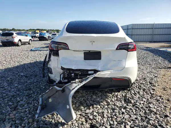 2022 TESLA MODEL Y auction photo 6