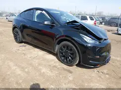 7SAYGDEE0NF419861 2022 TESLA MODEL Y