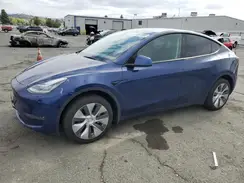7SAYGDEE0NF423988 2022 TESLA MODEL Y
