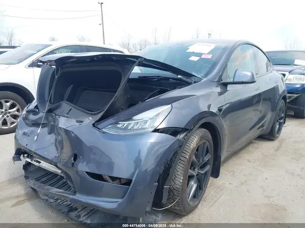 7SAYGDEE0NF426308 2022 TESLA MODEL Y - Image 2