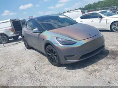7SAYGDEE0NF426762 2022 TESLA MODEL Y