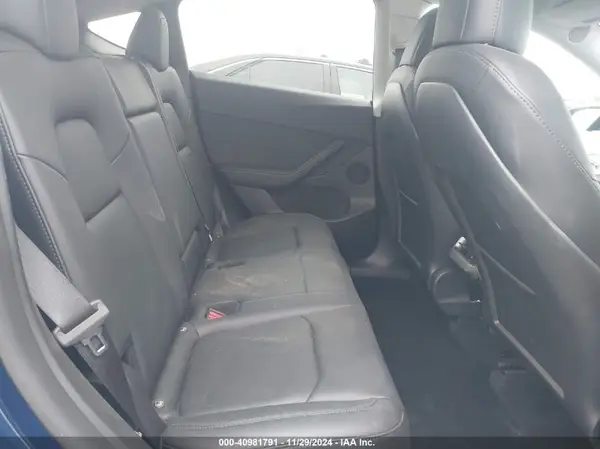 7SAYGDEE0NF439009 2022 TESLA MODEL Y - Image 8