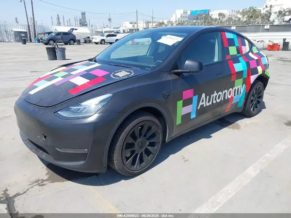 7SAYGDEE0NF441729 2022 TESLA MODEL Y - Image 2