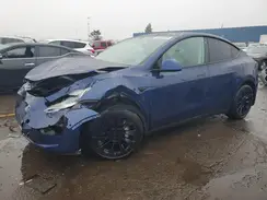 7SAYGDEE0NF447126 2022 TESLA MODEL Y