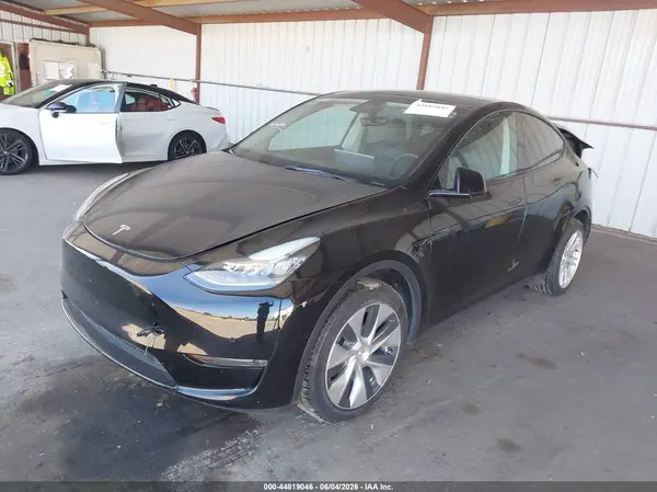 7SAYGDEE0NF449166 2022 TESLA MODEL Y - Image 2
