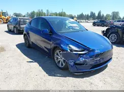 7SAYGDEE0NF454724 2022 TESLA MODEL Y