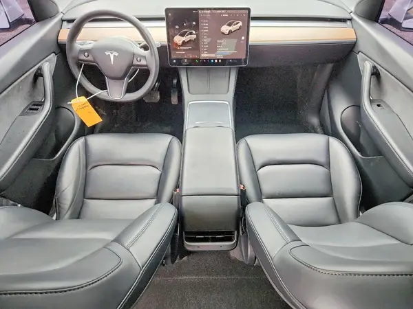 7SAYGDEE0NF468977 2022 TESLA MODEL Y - Image 8
