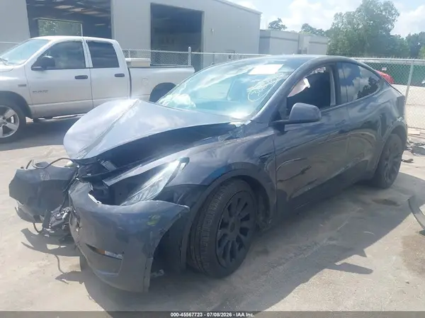 7SAYGDEE0NF480322 2022 TESLA MODEL Y - Image 2