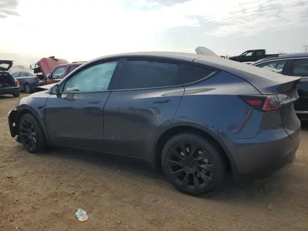 7SAYGDEE0NF481597 2022 TESLA MODEL Y - Image 2