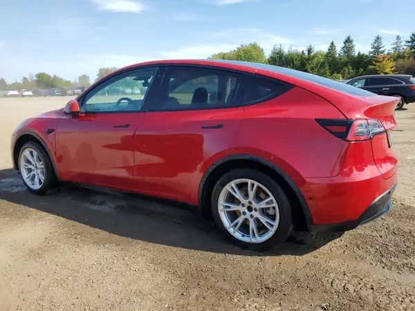 7SAYGDEE0NF484063 2022 TESLA MODEL Y - Image 2