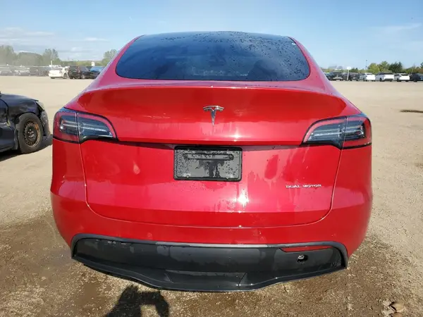 2022 TESLA MODEL Y auction photo 6