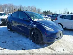 7SAYGDEE0NF484094 2022 TESLA MODEL Y