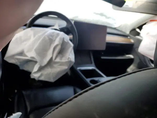 7SAYGDEE0NF511827 2022 TESLA MODEL Y - Image 8