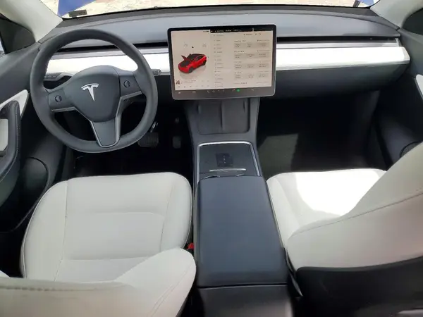 7SAYGDEE0NF517319 2022 TESLA MODEL Y - Image 8